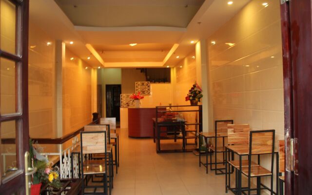 Hue Family Boutique Homestay