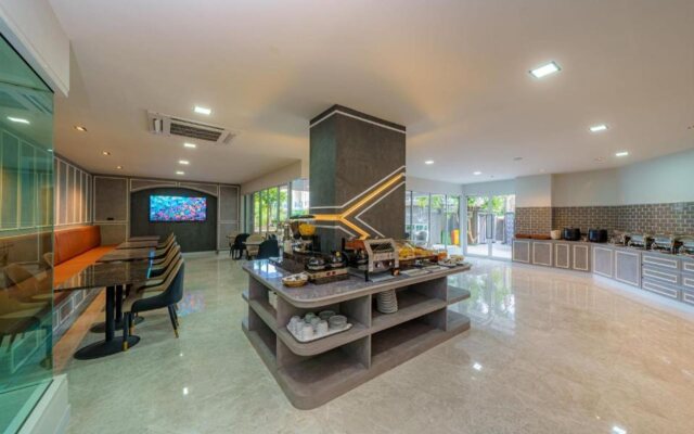 Lhc Hotel And Resort