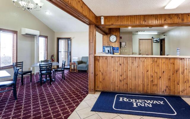 Dragonfly Inn and Suites