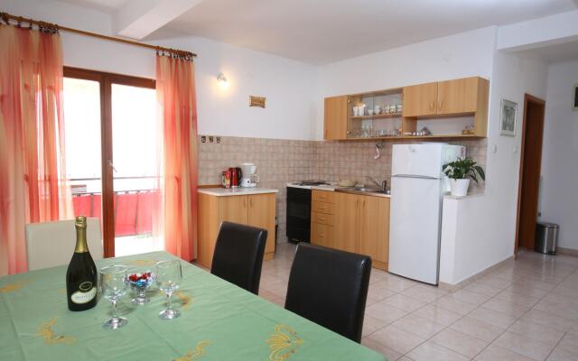 Apartments Boro in Splitska - island Brac