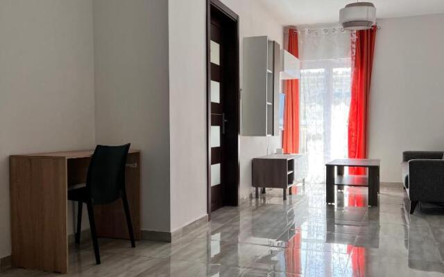 F4-2 Room 2 single beds shared bathroom