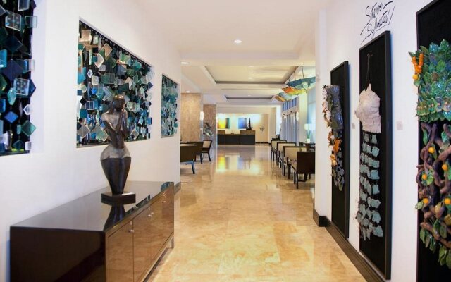 GALLERYone- A DoubleTree Suites by Hilton Hotel