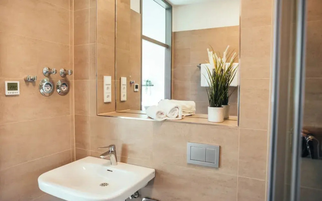 The Rix Studios & Suites