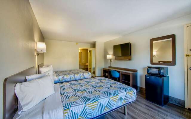 Studio 6 Extended Stay - Birmingham, AL - Medical Center