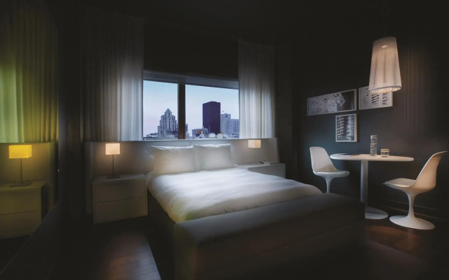 Hotel Zero 1