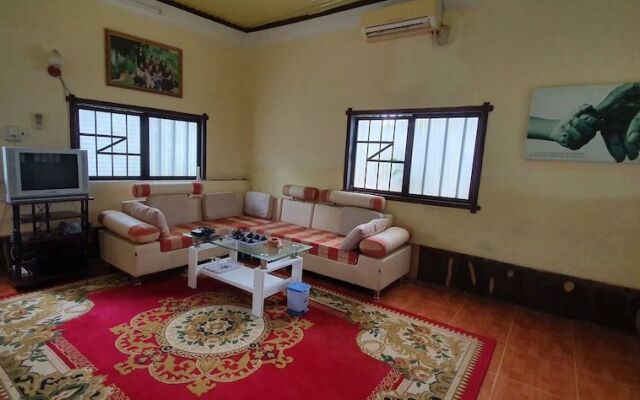 Tithonia Homestay