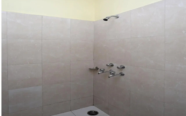 OYO Rooms C Road Paota