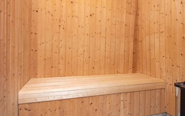 6 Person Holiday Home in Hemmet-by Traum