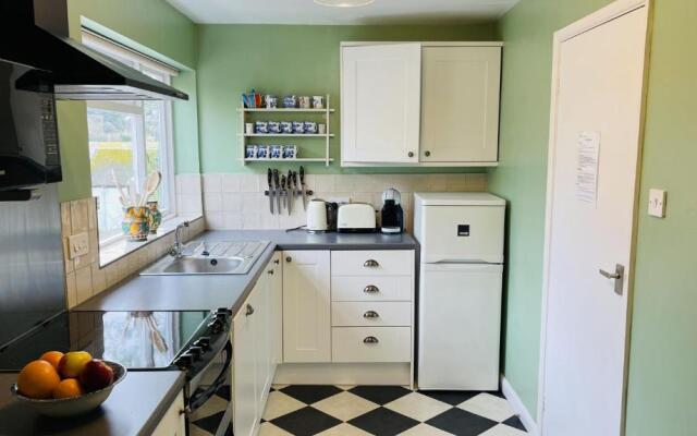 Number 20 - Central, Classic style, Private and Parking