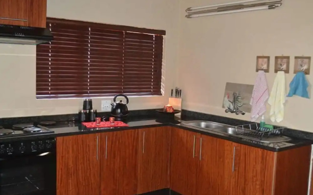 Thabaledi Game Lodge