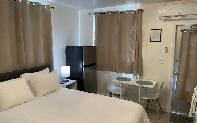 Tiana Beach Inn