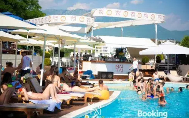 Mai Tai Resort