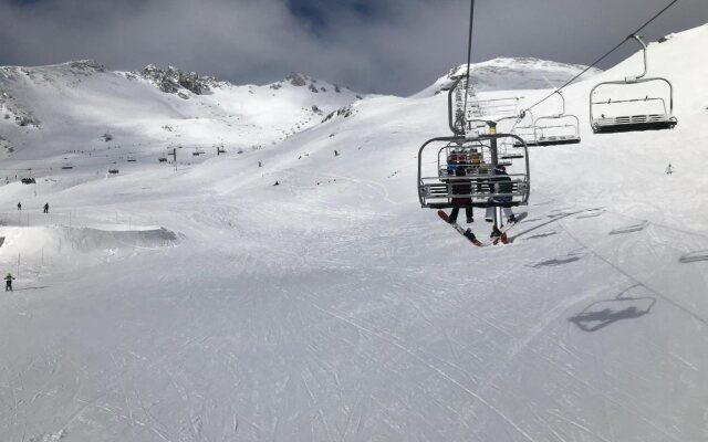 Pinewood Queenstown