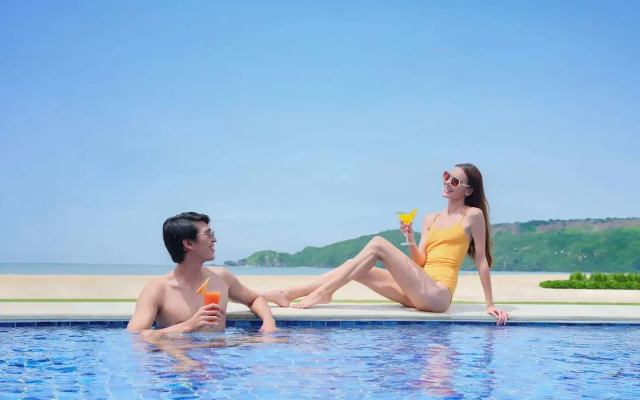Pullman Lombok Merujani Mandalika Beach Resort