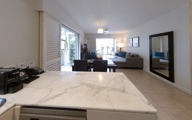 4111 Beach Club Direct Pool Access