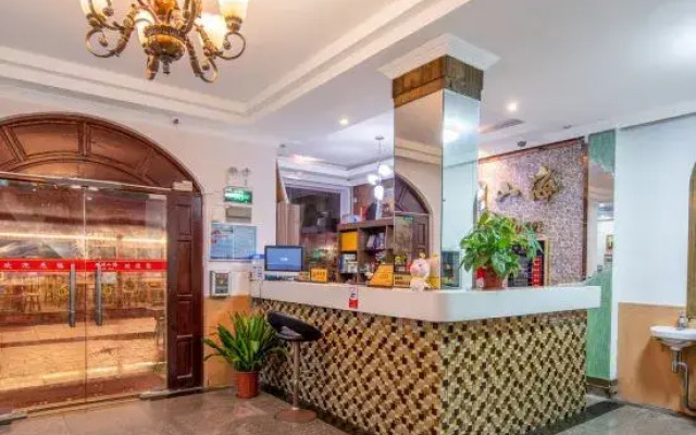 Bright Moon Inn (Shenzhen No. 2 Branch)