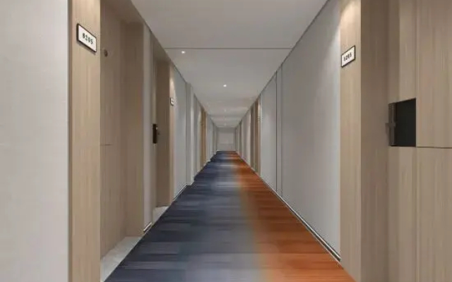 Eye Hotel