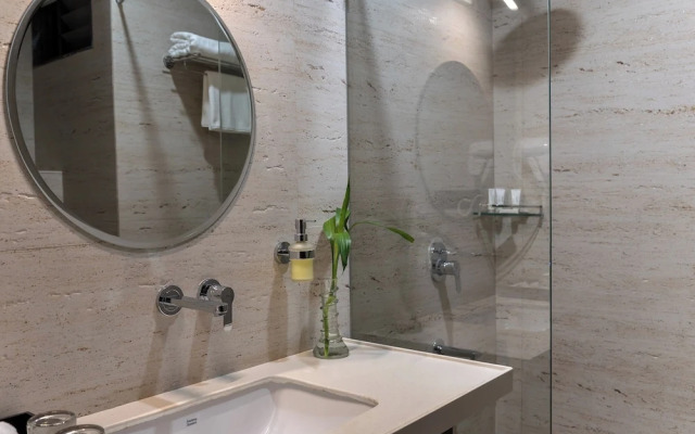 The Belita Hotel & Spa