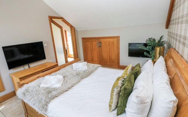 Willow Apartment - Gower