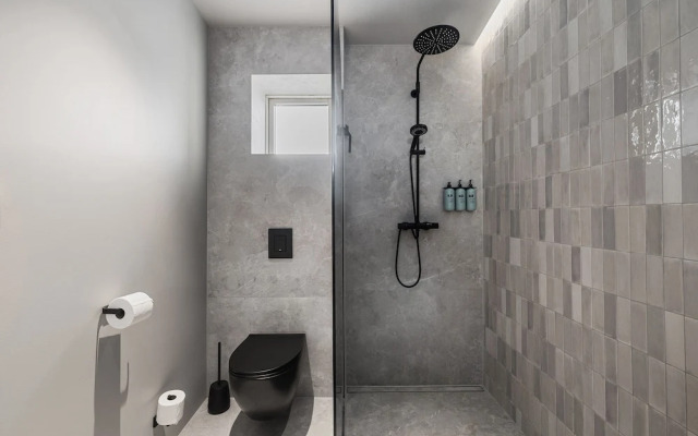 Luxurious Large Home, Perfect for Your Group