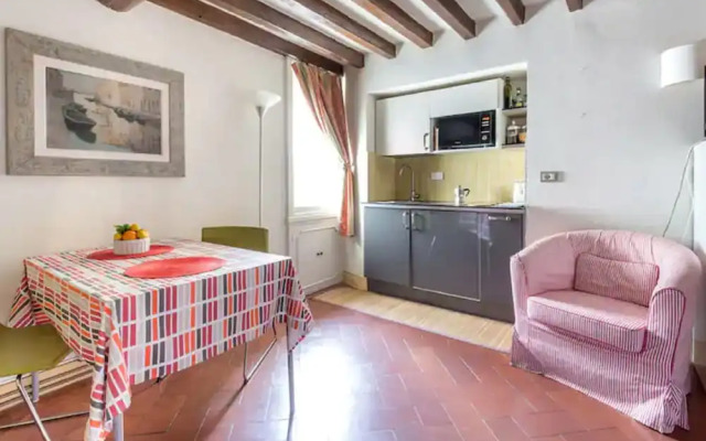 Studio apt (n.2) Ancient Palazzo