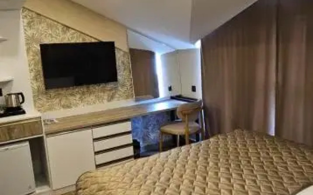 Parla Park Otel