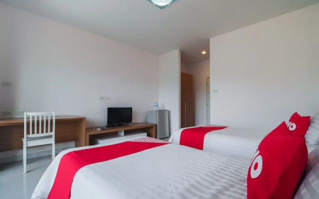 OYO 662 Malee Bunga Hotel