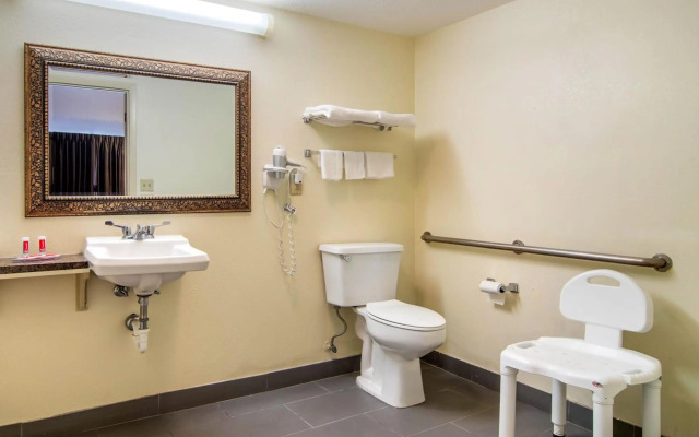 Econo Lodge Inn & Suites near Chickamauga Battlefield