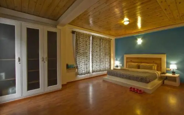 Sashas Hotel