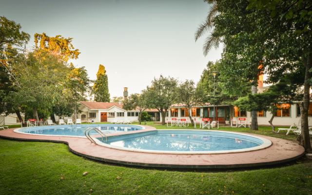 Portal del Lago Hotel