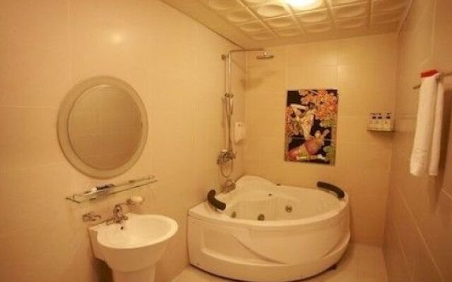 MK Hotel