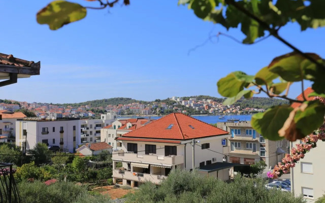 Apartments by the sea Okrug Gornji, Ciovo - 1069