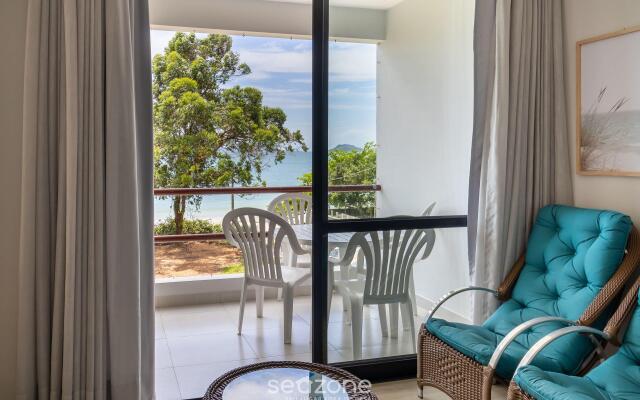 Apto frente mar com vista para a ilha CCA201