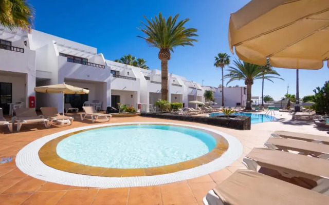 Apartamentos Fayna y Flamingo
