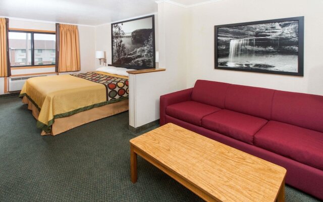 Super 8 Ottawa Starved Rock