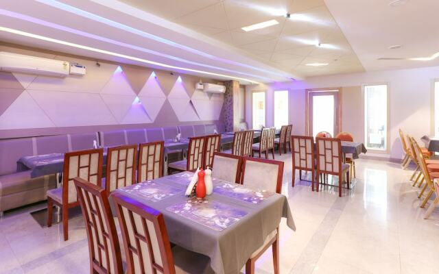 Treebo Trend Dwaraka Grand