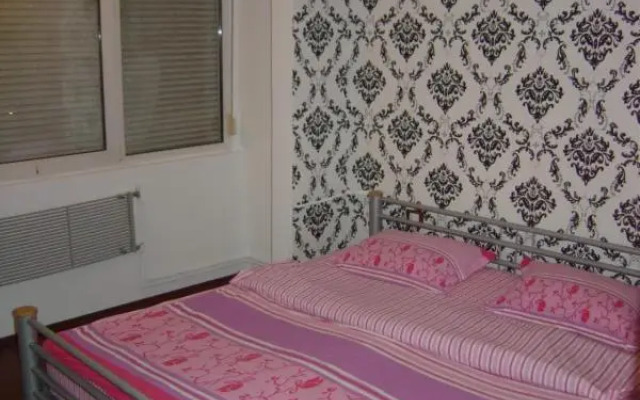 2 rooms unirii