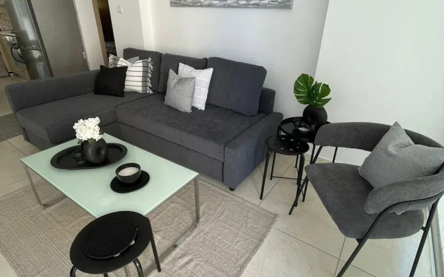 73 LCA - Stay Novel Apartment