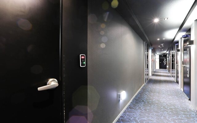 Shangria Hotel