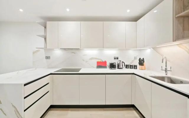 Executive 1 & 2 Bed Apartments in the Heart of London, Free WiFi by City Stay London