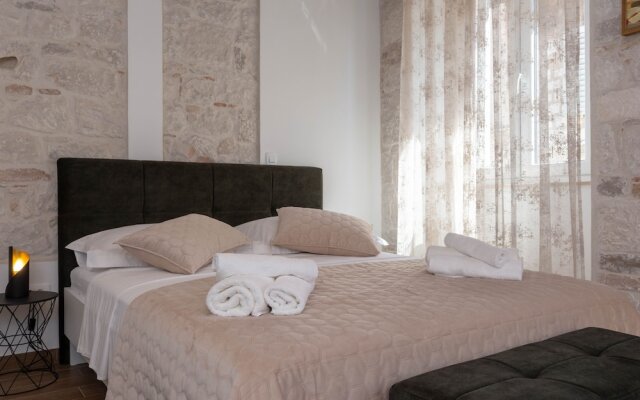Luxury Rooms Rustic Chic