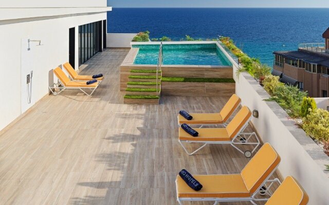 H10 Porto Poniente Hotel