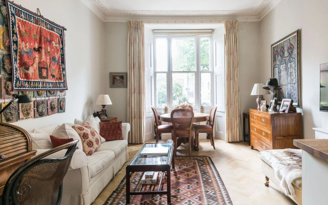 The Hummingbird Distinctive Kensington 1-bed Flat