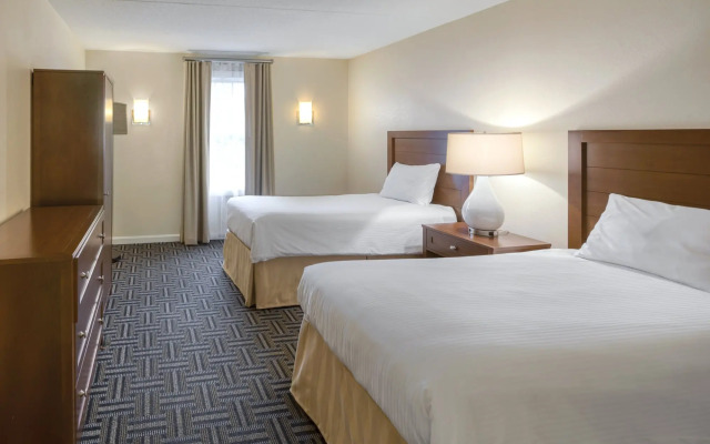 Club Wyndham Inn on Long Wharf