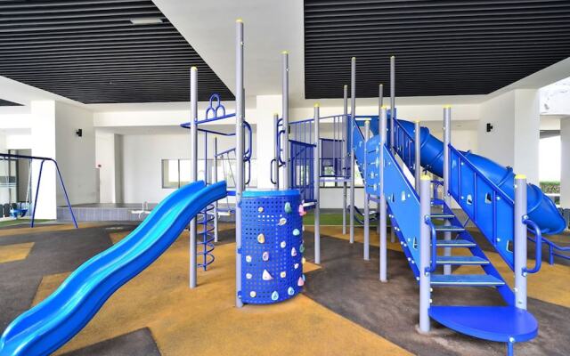 Dewy Setiawalk Puchong Fam. Apt 4-7pax near Sunway