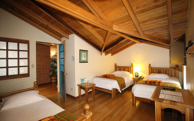 Vieja Cuba Hotel