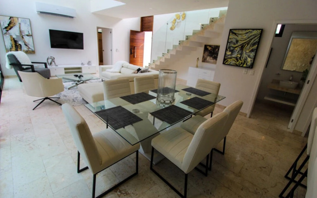 Bahia Principe Vacation Rentals - Four-Bedroom House