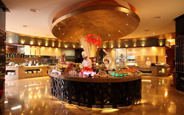 Pavilion Century Tower Hotel