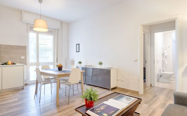 Polo Universitario by Mmega