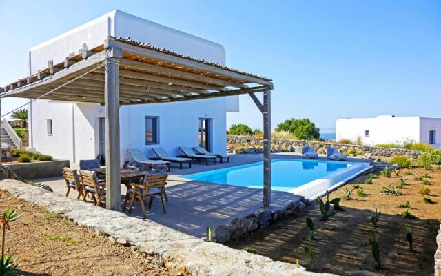 Nikoi Villas